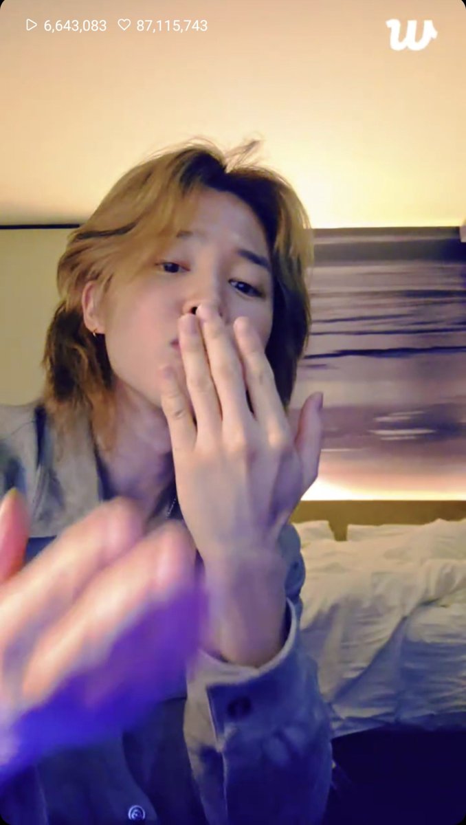 yoonsgel's tweet photo. Deja un corazoncito rosa si estuviste en el live de Jimin 🩷 https://t.co/w0J7RCcHnX