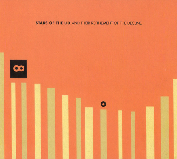 REDEROS2's tweet photo. #StarsOfTheLid – Stars Of The Lid And Their Refinement Of The Decline（2007）

音楽が、ゆっくりと呼吸する
長く引き延ばされた音の上に
弦楽器や管楽器の響きが薄く重なり
旋律は急がず音と音の境界さえ曖昧になっていく
ゆったりと続くドローン
長い余韻の中へ静かに溶け込んでいく
#Ambient https://t.co/PQFrGDIybp