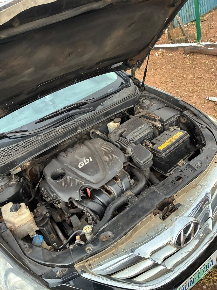 noksonautos's tweet photo. ‼️Reg Hyundai Sonata
2012 Sport
Keyless entry
Everything checked
Plate No Dey✅Tinted Permit Dey✅
Paper Up to date 

5.7M

#NoksonAutos #NigeriaCars #Automotive https://t.co/HdhC74CbxY
