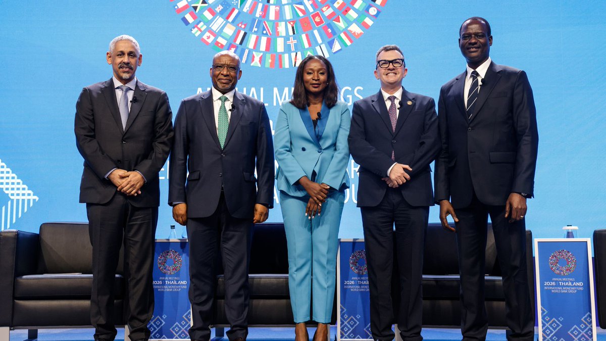 IMFAfrica's tweet photo. Our panelists highlighted the need to move from policy announcements to implementation to foster credibility and trust during the Africa's Golden Future discussion. #IMFMeetings

See highlights from the event and watch the full discussion here: https://t.co/Hol3HRYDPO https://t.co/yTqVtI7veO