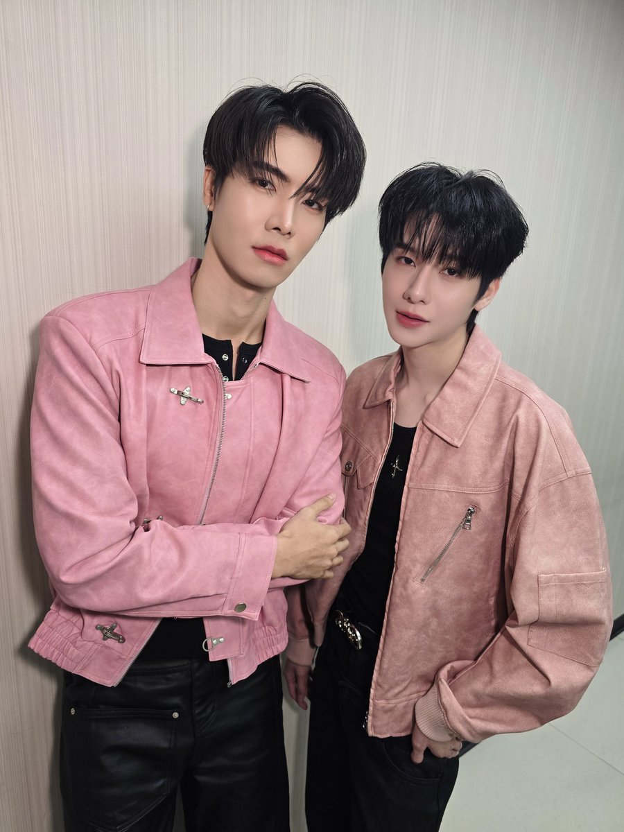 Niighttt_'s tweet photo. :¨ ·.· ¨:
 `· .    Buscando mutis .ᐟ.ᐟ 

♡~She / Her﹒20s ꜝ

♡~Kpop:Twice,skz,svt

♡~Bl :"Domundi Stan"
 ♡Netjj,Lattekim,Ryujinpatji,theewave,auausave,jtohm,williamest,bevertonliew,perthsanta

        ↳ ♡ or ↻ mutis  ₊  ⊹
          
     ꒰ #bltwt , #kpoptwt ꒱ https://t.co/SIlCy2HSl6