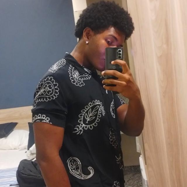 josuetvoficial's tweet photo. dois personagens q voce gosta e cinco moots para fazer o mesmo:
@useilolo 
@soesquizofrenia 
@KappLTK 
@mikezinlove 
@JunoSixx 
@crocointerior https://t.co/AM8BiUWlOF
