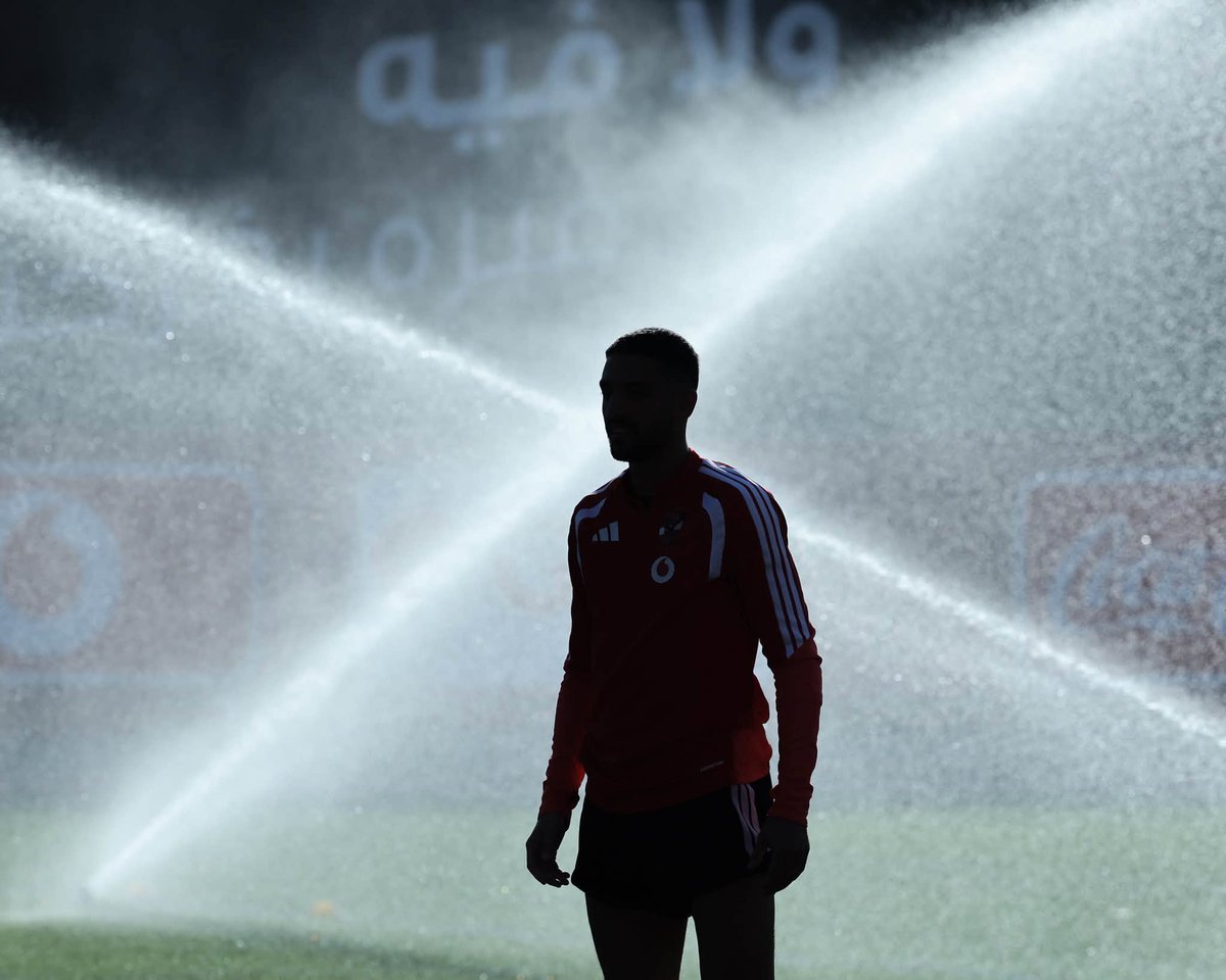 من اللاعب؟ 😉