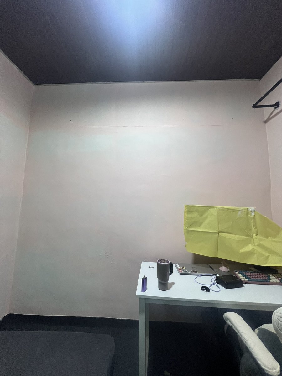 ctto_nyx's tweet photo. not totally furnished. 3:00am na nakaligo si inday. After shift walang pahi pahinga 💪🏻 tyL https://t.co/fU6qjOk6BB