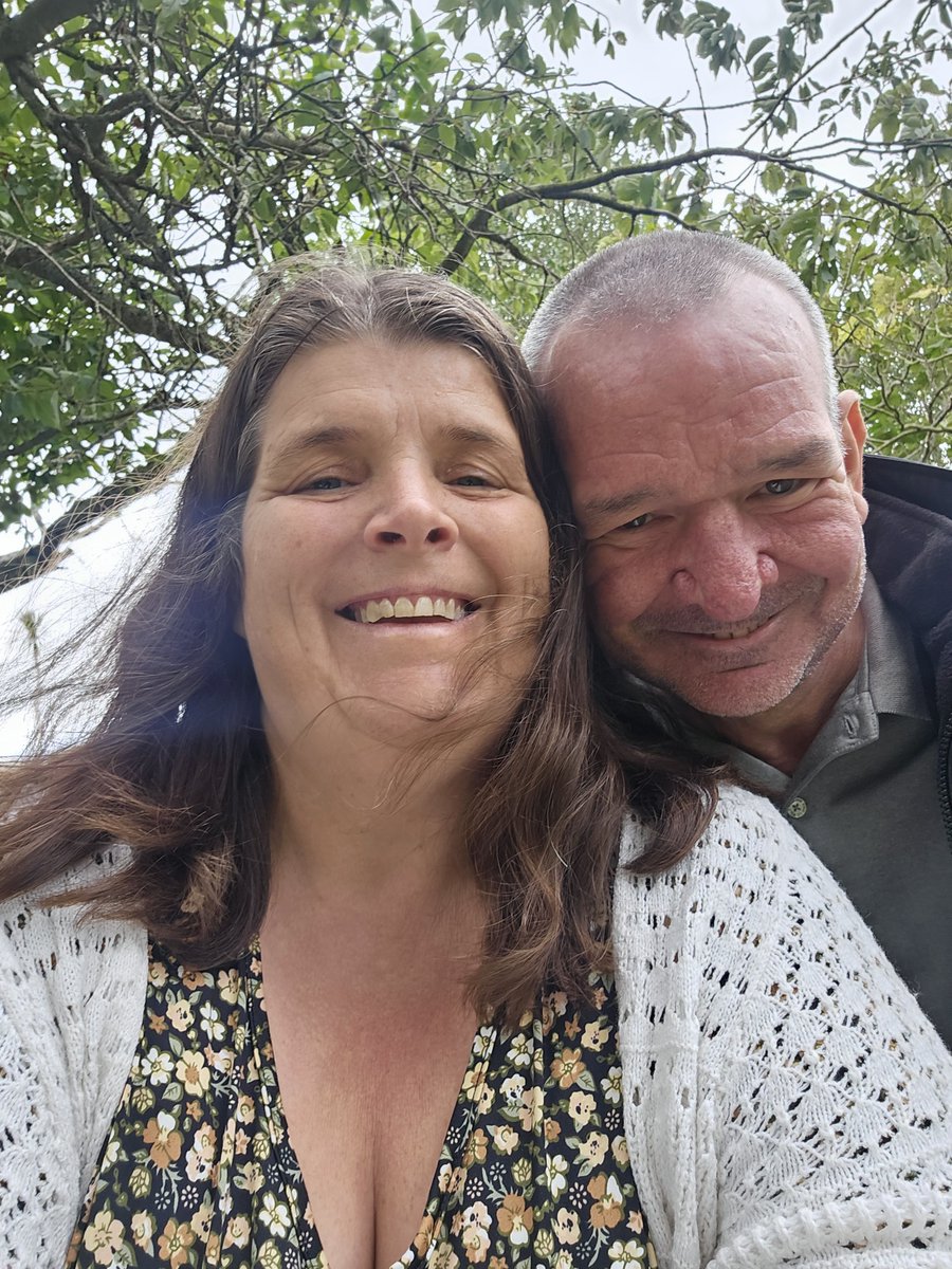 chellby10's tweet photo. My gorgeous hubby , i love you so much baby ❤️❤️🩷🩷 https://t.co/mfmzQ1gbHt