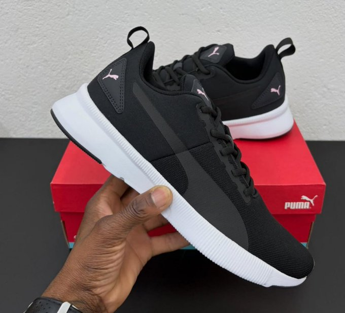 TechIndica's tweet photo. 👟🔥 TÊNIS PUMA FLYER RUNNER COM 53% OFF!

💥 DE R$ 349,00 POR R$ 165,00 NO PIX! 😱
✨ Modelo Flyer Runner Mesh BDP!
🎟️ CUPOM: FULLLANDING
💸 ECONOMIZE R$ 184,00!

🏷️ Aproveite as ofertas na Shopee, Amazon e Mercado Livre — use o cupom! 🛍️

👇 CONFIRA A OFERTA:
https://t.co/qcVE0HaLXA

📲 Mais ofertas e cupons:
https://t.co/dbG5CjOUtd