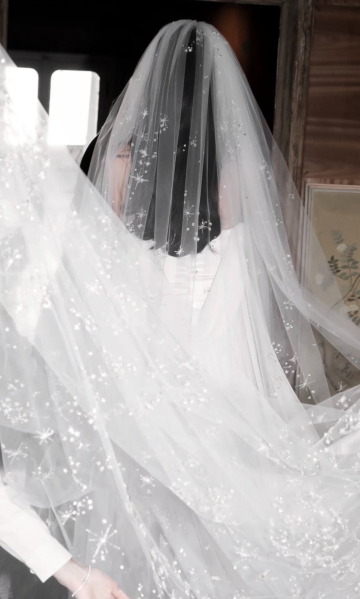 glirttery's tweet photo. dove cameron’s custom valentino bridal look via vogue https://t.co/pHOVwX04ot