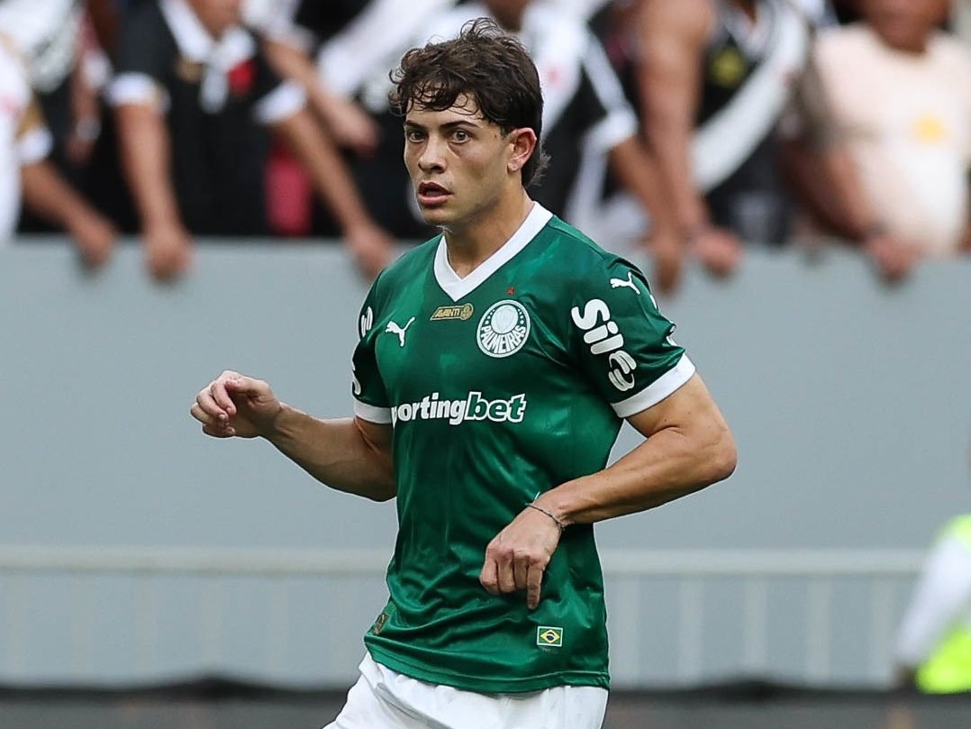 NMercato24's tweet photo. 🚨Il Palmeiras chiede almeno 20M per Augustin Giay: seguito anche dalle big di Serie A e Liga 💣

@aldo_odla79 🤝

#Calciomercato #13ottobre https://t.co/g4zyj0xVfJ