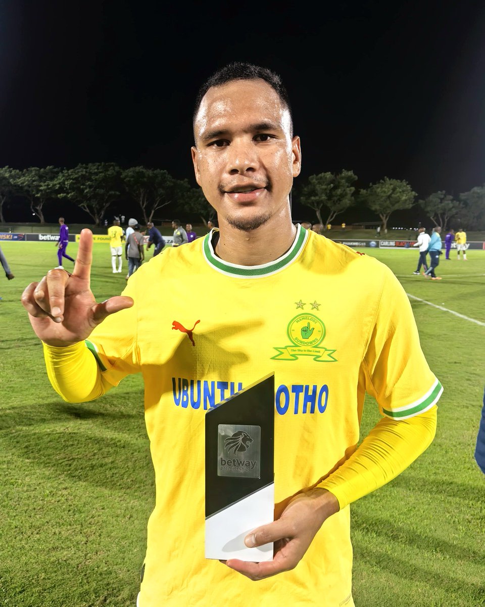 Masandawana's tweet photo. Fawaaz's first goal in yellow and a MOTM award to go with it! 🔥

#Sundowns #BetwayPrem #NeverStopRising https://t.co/1ZgYAVbbUI