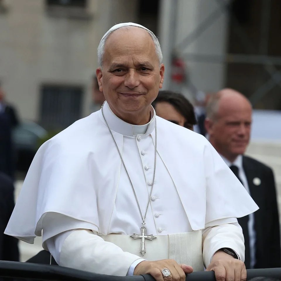 UniCatolicos_es's tweet photo. ‼️ Los médicos confirman que el Papa León XIV tiene cáncer de pulmón

Hoy le han operado y sele ha extirpado el lóbulo inferior del pulmón derecho. La operación ha salido bien.

Recemos por su estado de salud. https://t.co/VhYqK5pczo