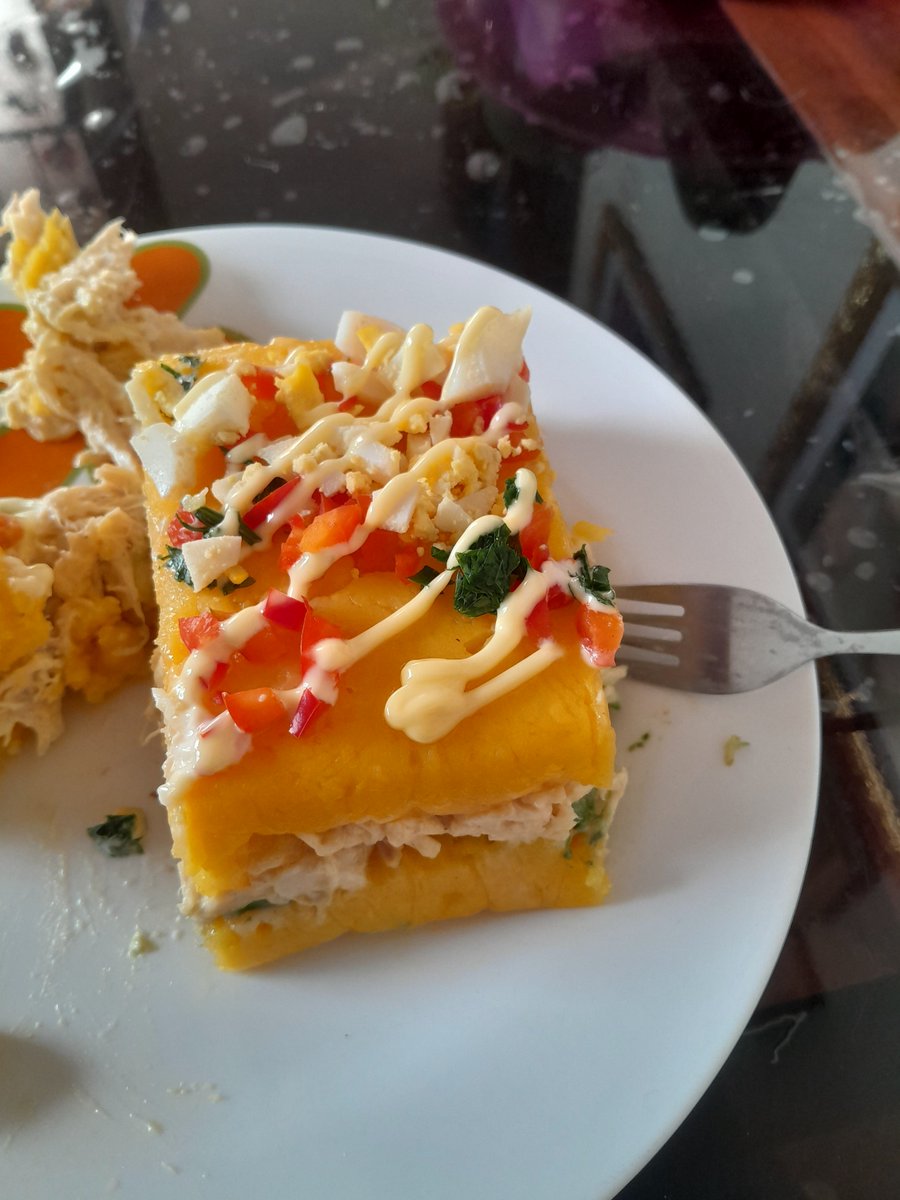 Space31858686's tweet photo. @xiolixe Ufff, they look delicious, give me some and I'll give you some  causa peruana uwu https://t.co/L0DeG4c5mo