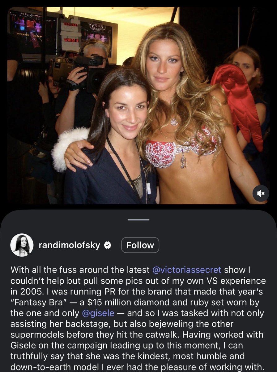 giselebonline's tweet photo. Always missing her at VS time 😢 https://t.co/oUxUM5wk9h