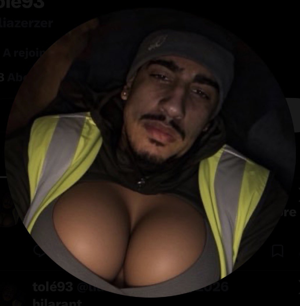 ad_m216's tweet photo. J’ai un boug avec cette pdp qui a like mon tweet https://t.co/c4zLGOxldP