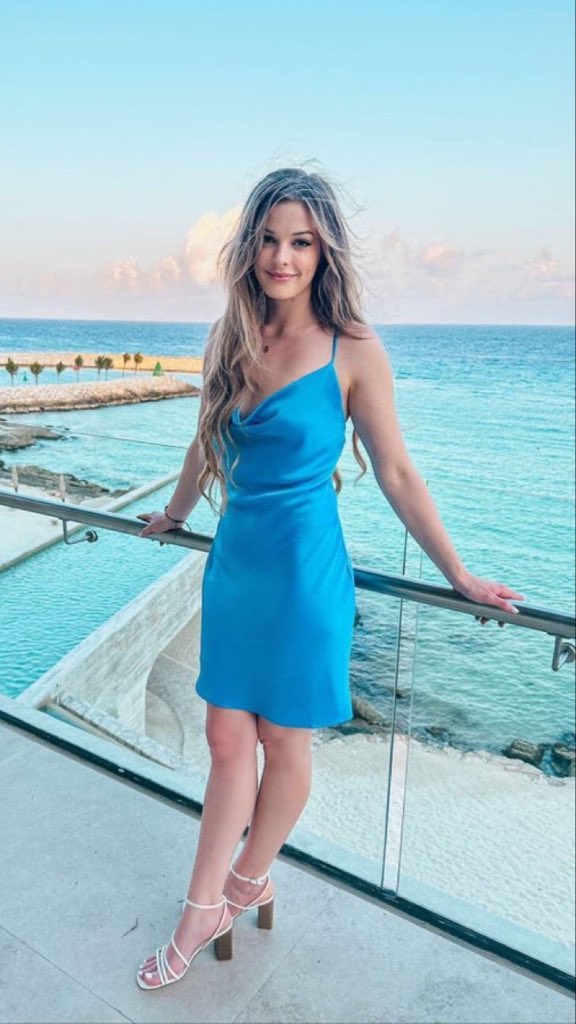 sweetiepieb2's tweet photo. Most prettiest,yes or no🥰😊💋❤️🥰
Repost https://t.co/qxeJX7MrpJ
