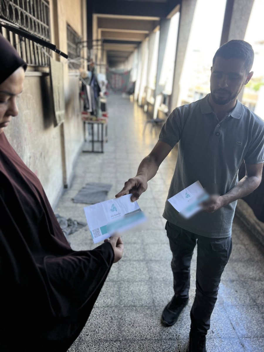 AZZAMAID's tweet photo. صدقاتكم وزكوات اموالكم تصل الى مستحقيها 💚

تبرع الآن وادعم صمود إخوانك: https://t.co/NPaXfYilYM https://t.co/r8z4Y4vJ0P