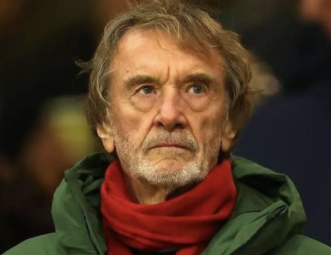 Gazelliottmufc's tweet photo. piece of garbage #IneosOut  #GlazersOut https://t.co/zeEfZ4TQc9
