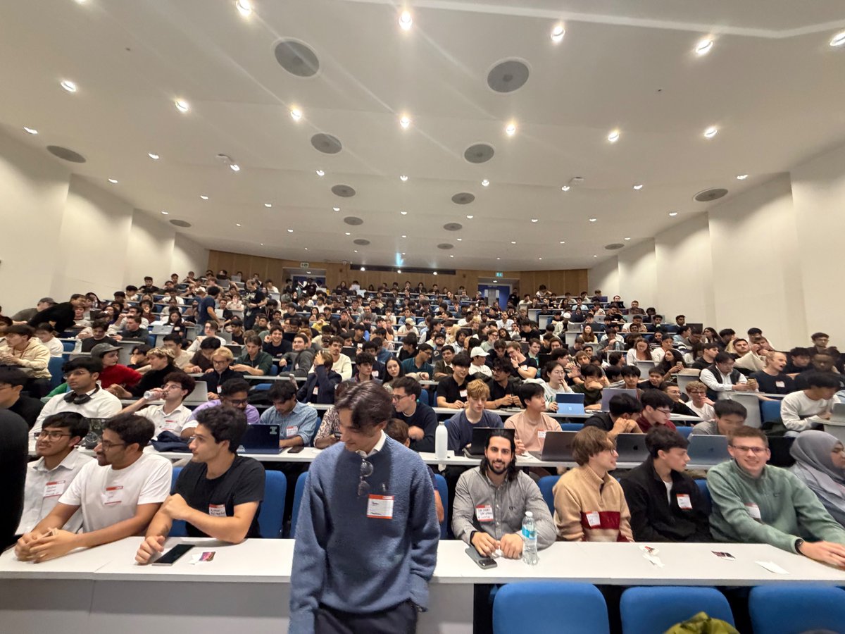 ryaansultan's tweet photo. 400 people at an Imperial lecture?!

Helps when it’s @ycombinator.

Great to bring them to @imperialcollege to kick off the year as president of @ICEntrepreneurs. 

Thanks @sdianahu and @gustaf for making the time. Now let’s raise the temperature in London! https://t.co/C3PTIuJzxB