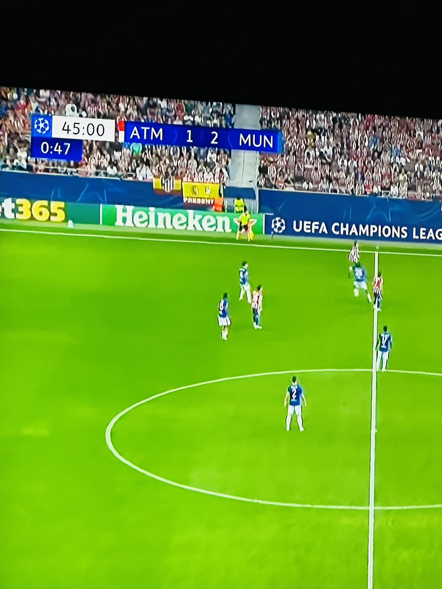Tycoon__tm's tweet photo. @ManUtd They tried to change the scoreline for few seconds in your favor😂 https://t.co/xrhpmFSXY8