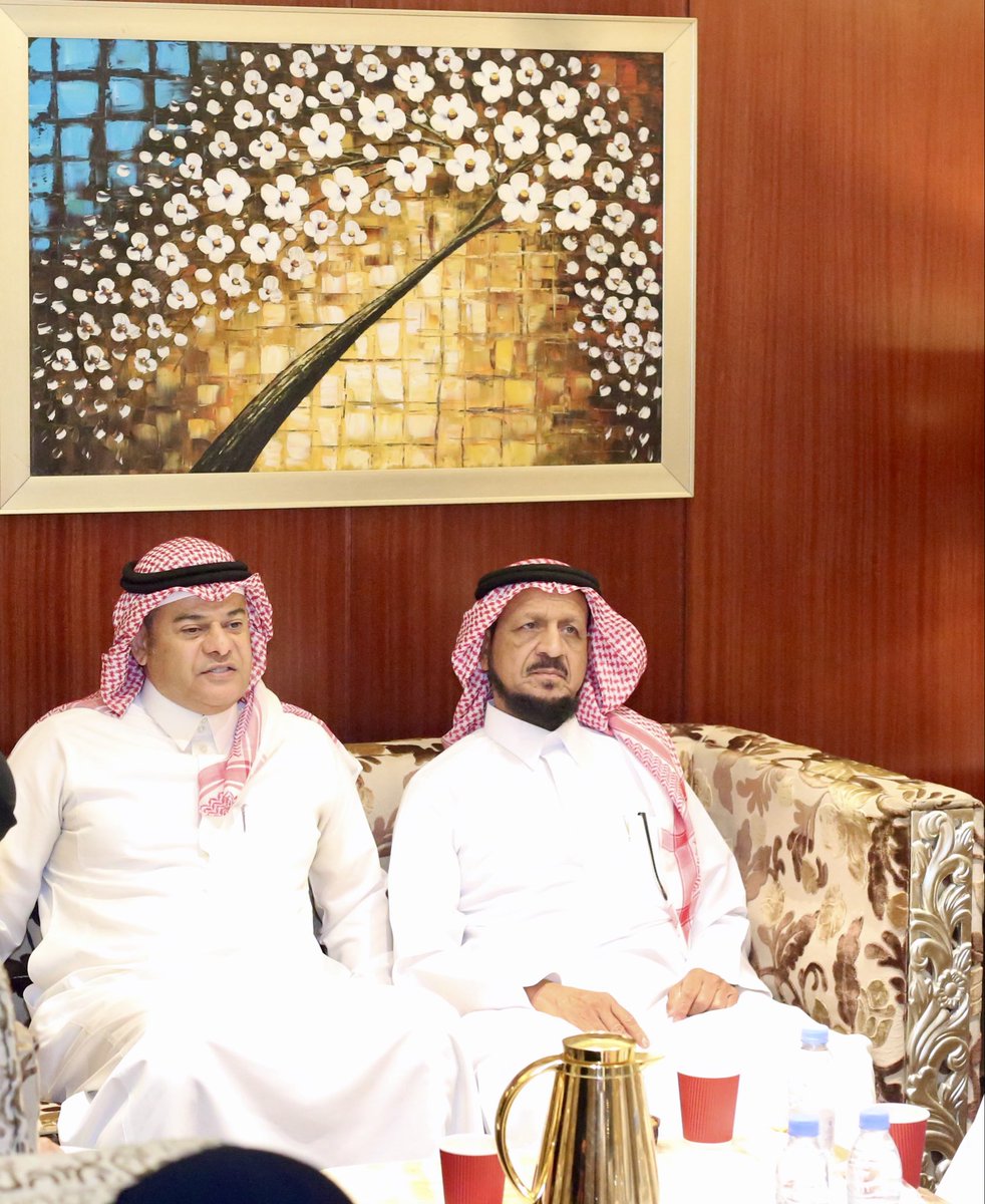 rtcom2014's tweet photo. #تغطيتنا 

احتفت جمعية اللاعبين القدامى برئاسة الاستاذ احمد النباط ، بنجاح حفل اليوم الوطني السعودي 96,  وتحقيق منتخبنا كأس الخليج  27، إلى جانب الاستعداد لإقامة سباق المشي، تعزيز للرياضة المجتمعية وترسيخا لقيم الوفاء والعطاء والمسؤولية الاجتماعية

#شبكة_رأس_تنورة_الإعلامية 
@oldplayers2021