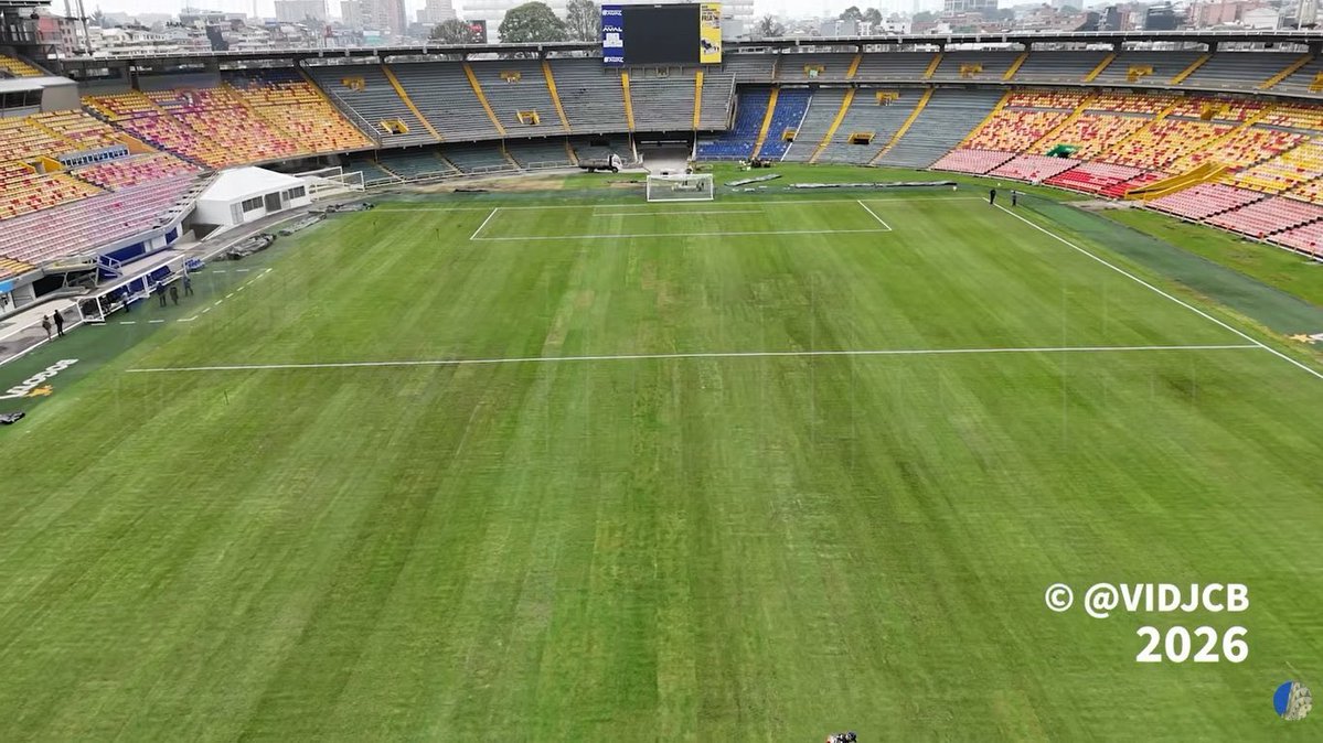 OutofcontextFPC's tweet photo. “Canchas diáfanas” https://t.co/L1ptlk77ON