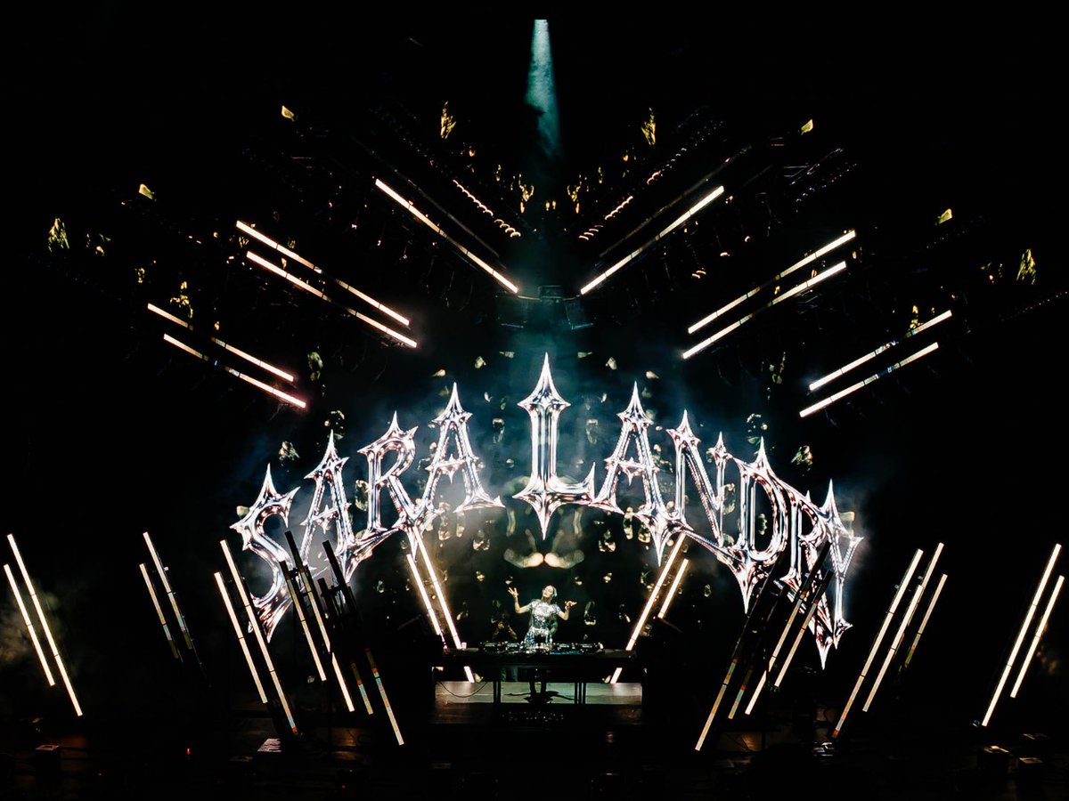 saralandrydj's tweet photo. moments from a dream I got to live 🖤

@RedRocksCO @TheFactory93 https://t.co/0aSqNzc2sR