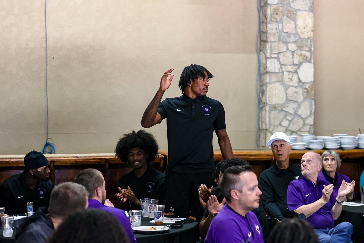 TarletonMBB's tweet photo. Coach Haut spoke at the Texan Club Luncheon today and introduced his players and staff🏀 https://t.co/BWtxzEBj6C