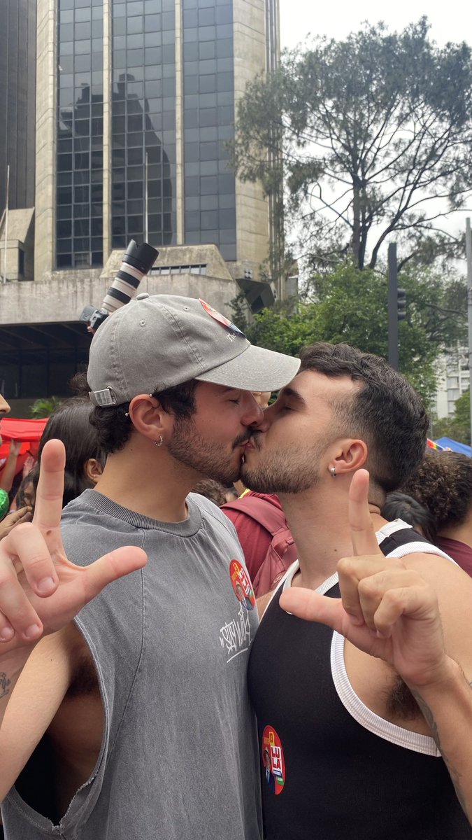 naoeogalaquitos's tweet photo. 22 só no cu do João. Nas urnas é 13 https://t.co/kSeSxFSL4v
