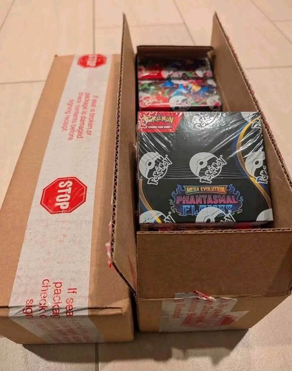 Davetcg7's tweet photo. Phantasmal flames booster box $260 https://t.co/o8mJVNIgWe