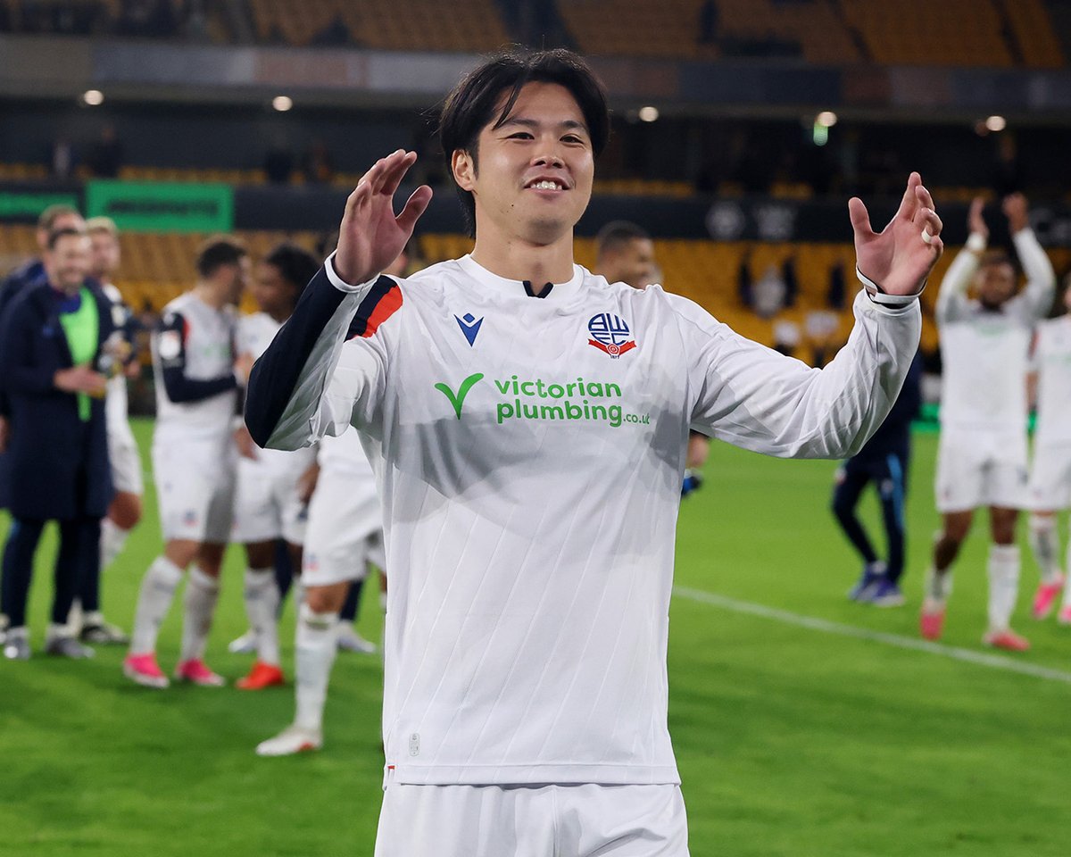 GoalJP_Official's tweet photo. 🇯🇵 ボルトンの伊藤敦樹が今季2ゴール目！🏴󠁧󠁢󠁥󠁮󠁧󠁿

ウルブス戦で加入後初スタメンを飾ると、28分にCKの流れから技ありのボレーを叩き込み先制ゴールを記録！

ボルトンは後半に一時同点とされるも、73分と82分にゴールを奪い勝利。今シーズン リーグ戦4勝目を挙げた。

ウォルバーハンプトン 1-3 ボルトン https://t.co/uh7bLMrg3u