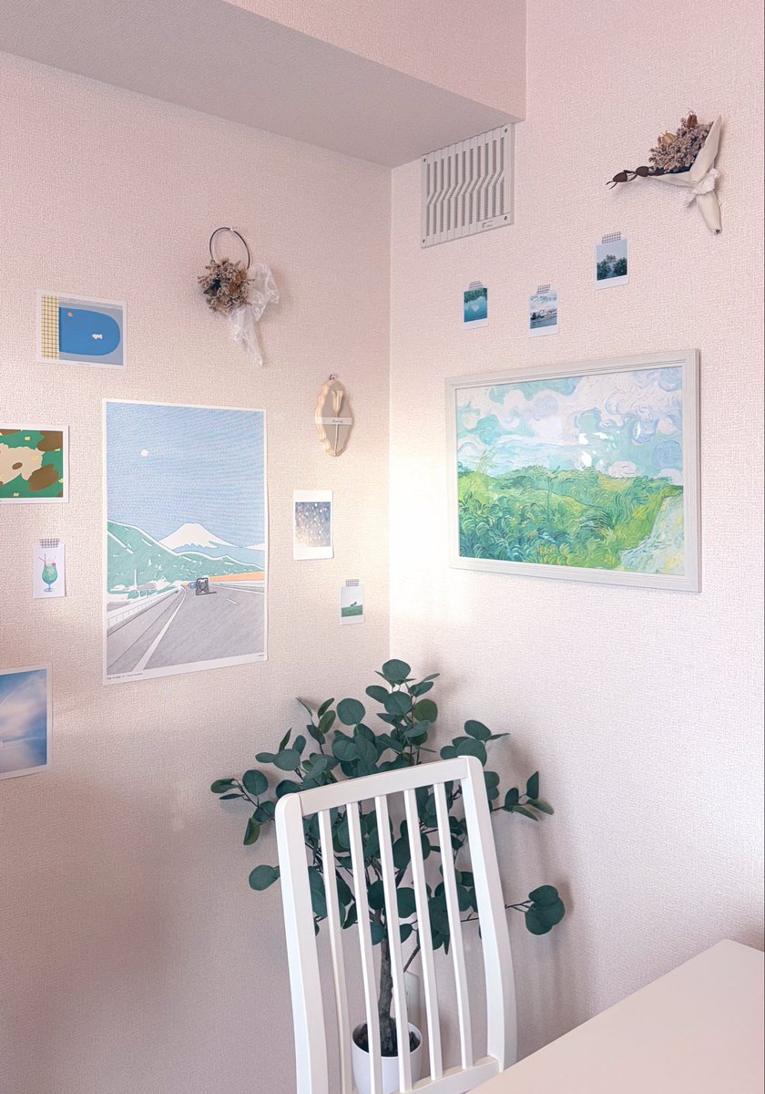 bluestar_dayo's tweet photo. 朝日に照らされた部屋が好き😊✨ https://t.co/PWmtH2hkMX