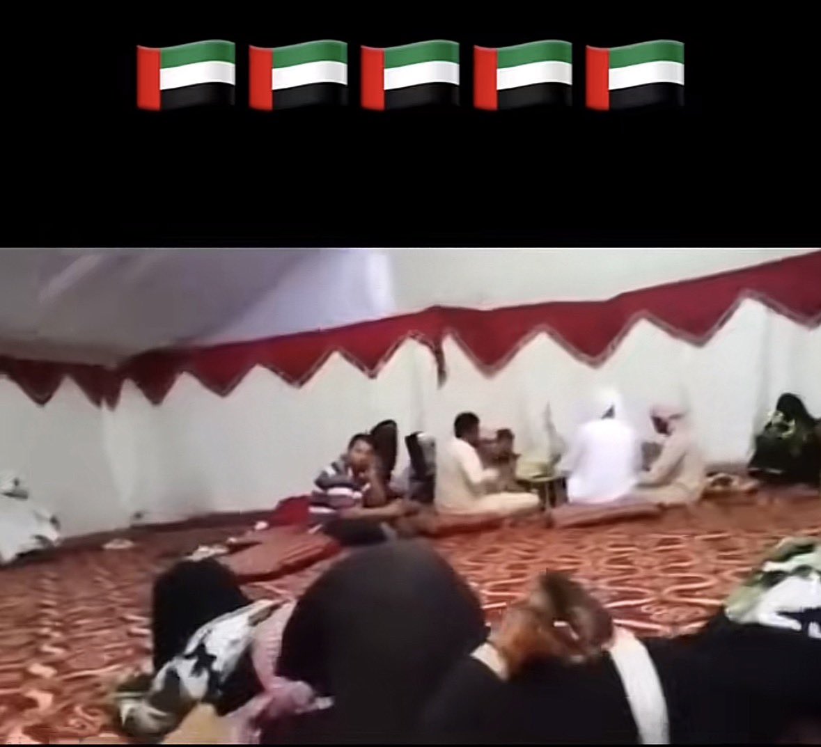 crien27's tweet photo. @il_77q @a9lm_4 @Saudi305a الذوق يدق الباب افتحي ههههههههههههههههههههههههههههه https://t.co/4IBnQc1cGr
