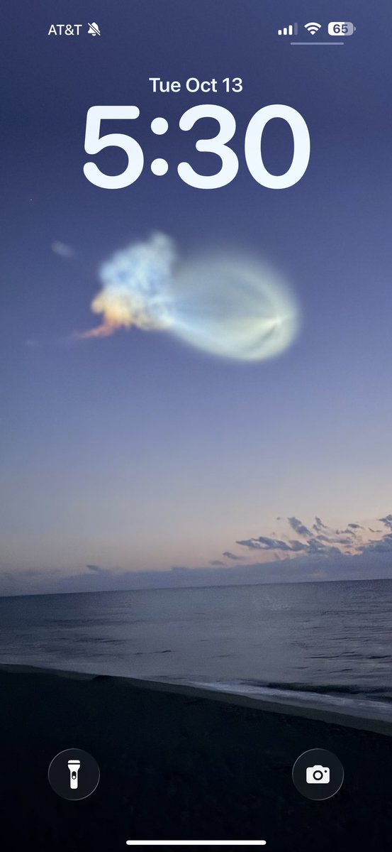 ToddLaVogue's tweet photo. This morning’s launch 🚀 photo my wife took is now my new wallpaper https://t.co/hHX5SzSXa1