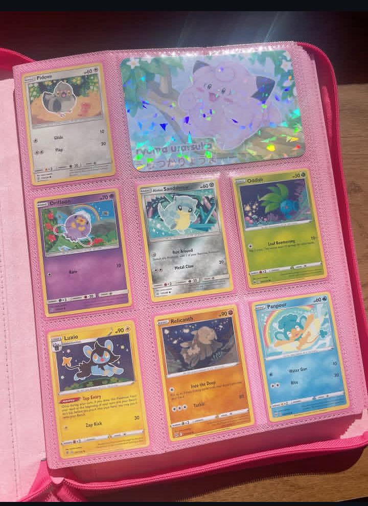 David__Pulls's tweet photo. POKÉMON CARD GIVEAWAY! 🔥🔥🔥

​Cleaning out the binder and giving away some awesome cards, artwork, and holo goodies

Retweet , Like 
Follow
Comment your favorite Pokémon below.

Winner announced in 48 hours
 Good luck. https://t.co/kIFNWjiwh7