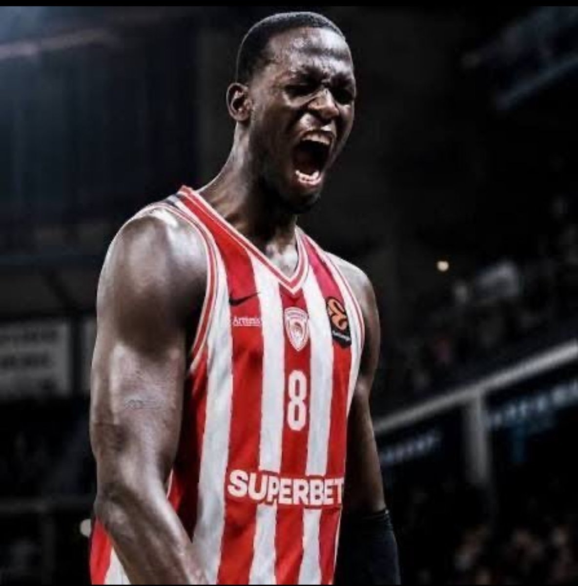 2woi7's tweet photo. 🇨🇭🔪
#Olympiacosbc
#paobc https://t.co/RIrcKZhcf5