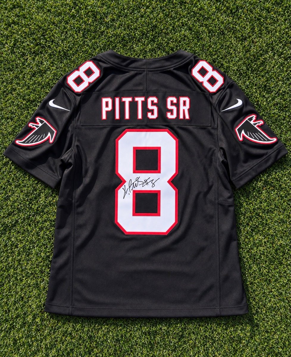 kylepitts__'s tweet photo. 🚨 SIGNED JERSEY GIVEAWAY! 🚨 

I’m giving away a signed jersey to show some love to my foundation, @KPFoundation8 🏈

TO ENTER:

➡️ FOLLOW @KPFoundation8
➡️ REPOST this post

I’ll select one winner at random on Tuesday, October 20. Good luck! https://t.co/u72MJEbhQt