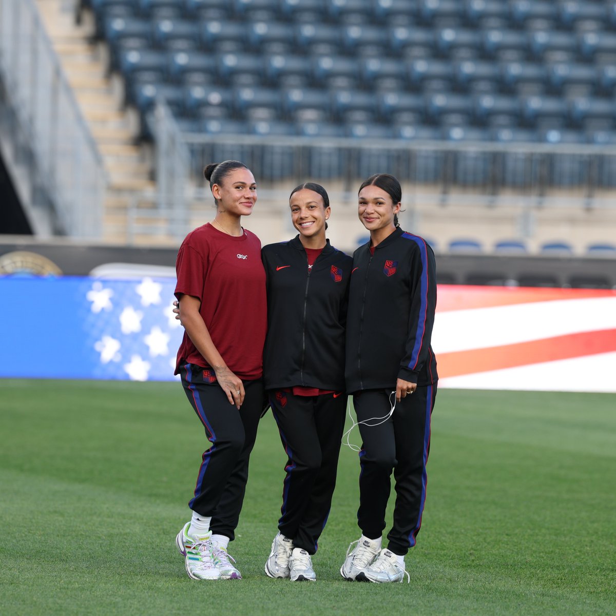 USWNT's tweet photo. 🙂☕️ https://t.co/qJkyJJbyPu