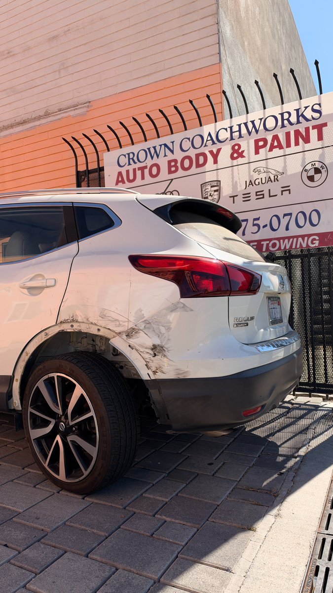 AutoBodyShop's tweet photo. Got in an Accident? Call us 310-575-0700, stop by, or request a FREE photo estimate online. Whether you are paying out-of-pocket, or going through insurance, by law, you can go to any shop of your choice. It's your car. It's your decision. We accept every insurance company. https://t.co/ahr0YODU6L