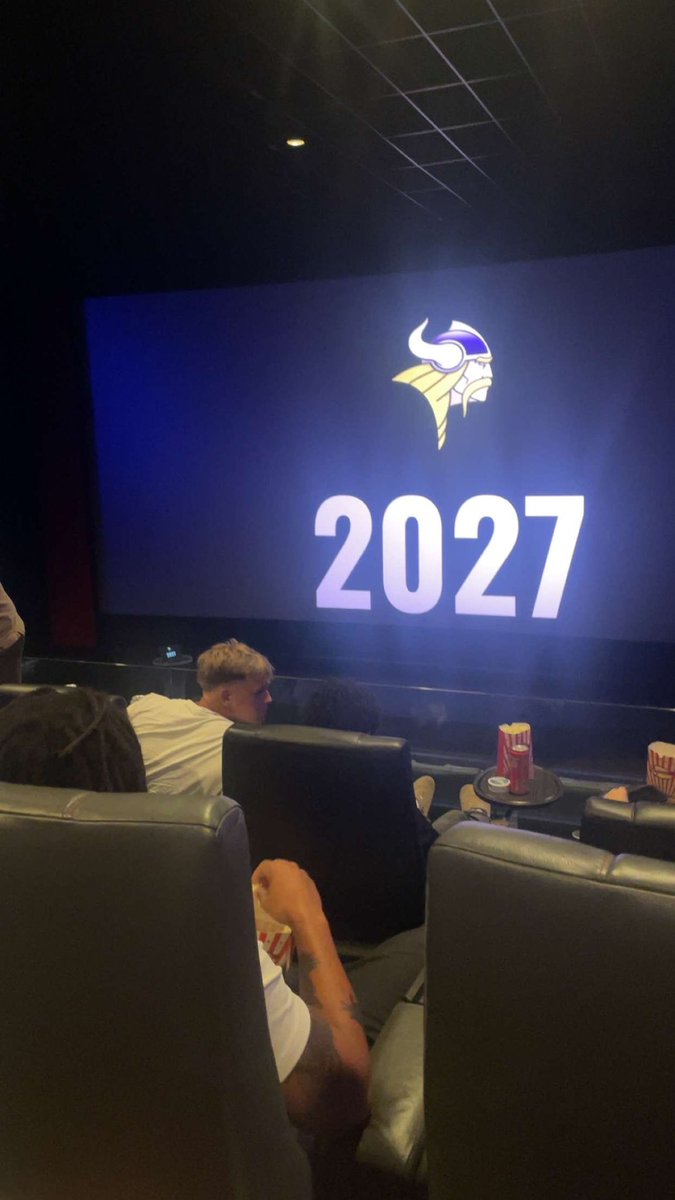 LuisLu68671's tweet photo. Co2027 International Prospect (Safety / OLB) from Austria (Vienna Vikings) 🇦🇹 stacking daily wins to get ready for the next level. Coaches check out the work! 🏈👇 📹  #Co2027 #Safety #OLB #CollegeRecruiting #InternationalProspect #D2 #Naia #Athlete https://t.co/mqsTMAysbB