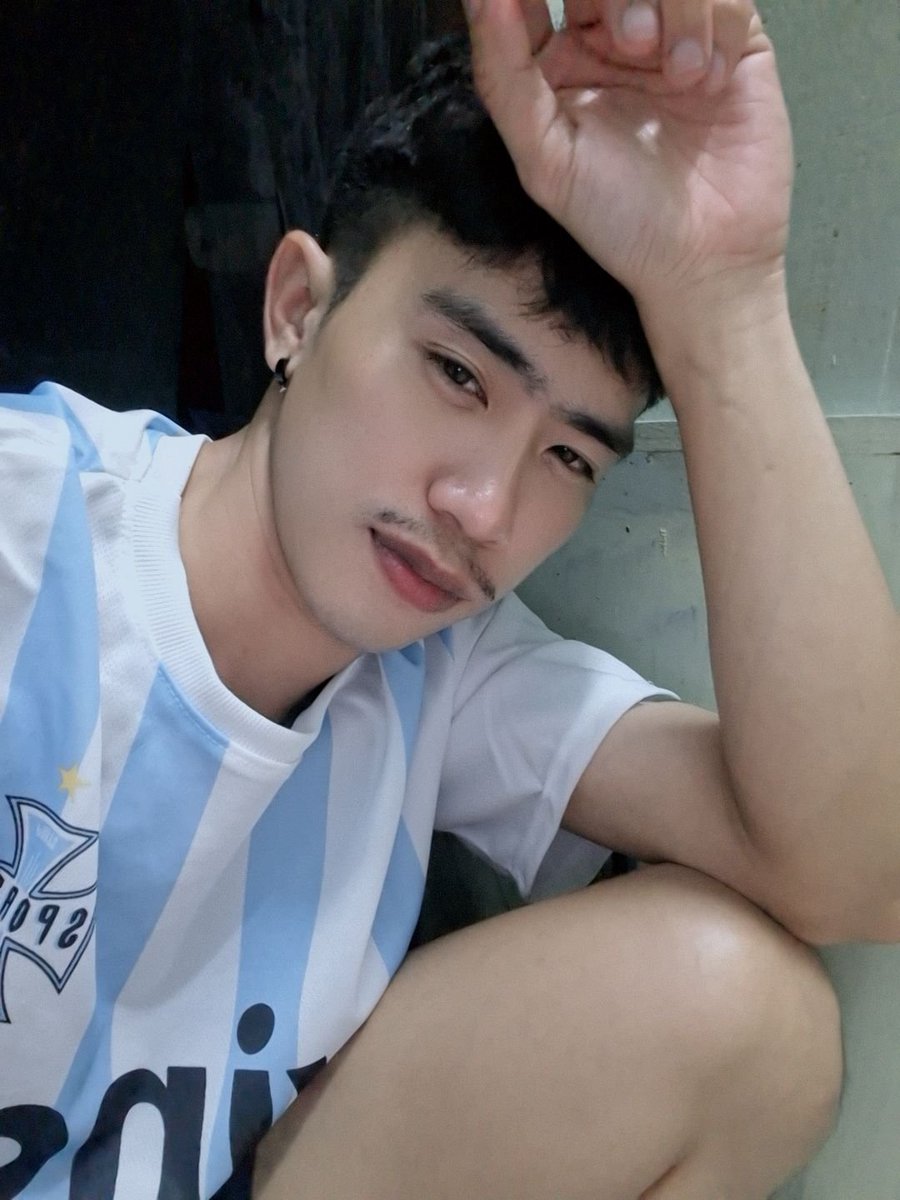 puenza55yo's tweet photo. จริงที่ว่าเงินซื้อความสุขได้
แต่บางครั้งกูก็ต้องการความสุขจากคนที่กูรักป่าวว่ะ 😓 
#ขอนแก่น 
#คนขอนแก่น https://t.co/FO86U1LX7R
