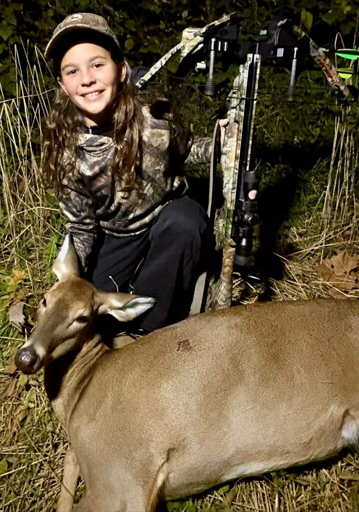 OUTDChannel's tweet photo. 🚨FIRST DEER ALERT🚨Help us congratulate Reese Miller from Cumberland Co, PA who knocked down her first deer with her Parker Hornet Extreme crossbow on Oct 6th while hunting with her dad. Luckily field hockey practice was cancelled and she was able to go on her first archery hunt. These are the stories we love to share! 

#FindYourAdventure #outdoors #hunting #deer #whitetail