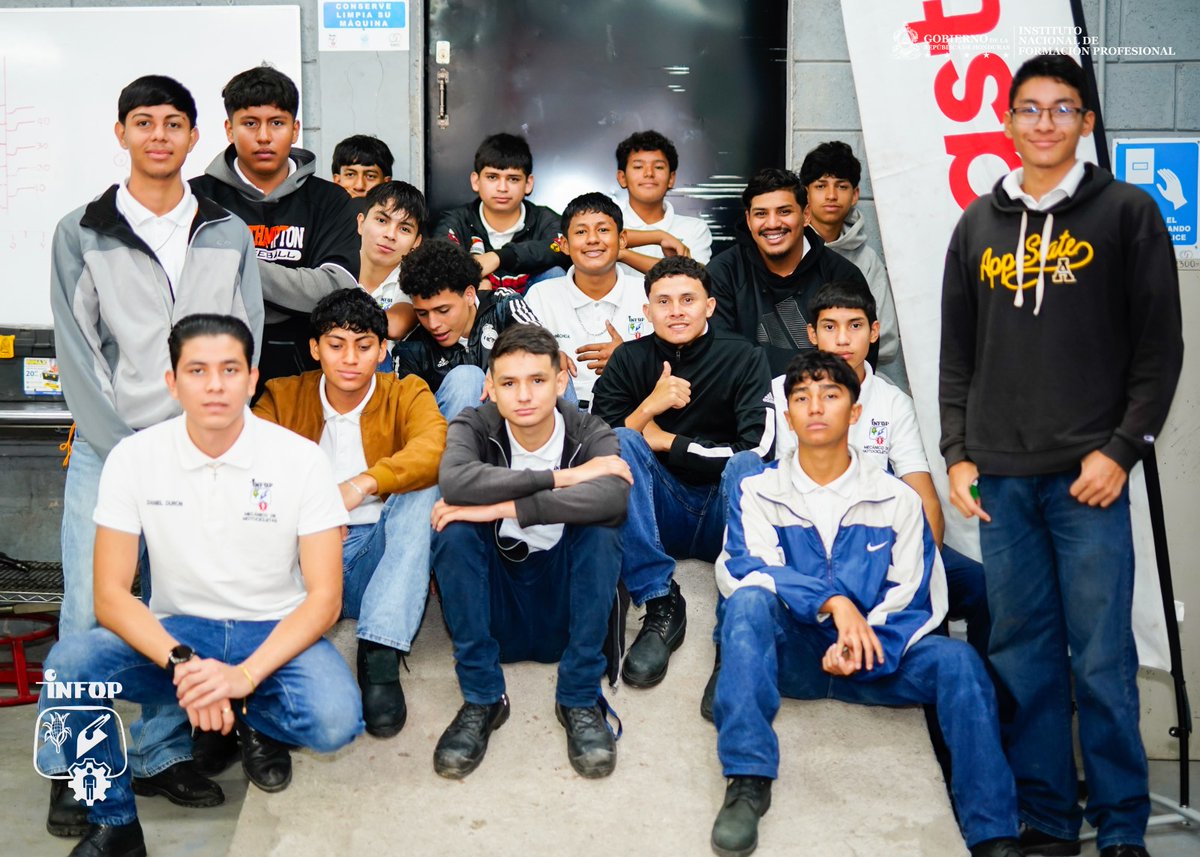 infopoficial's tweet photo. INFOP Destaca El Talento Técnico Hondureño En El Desafío Súper Técnico Castrol. ¡Felicidades a Luis Ordóñez por este importante logro y por representar a Honduras con orgullo!
#infop #honduras #colombia https://t.co/yYNFQtCEmv