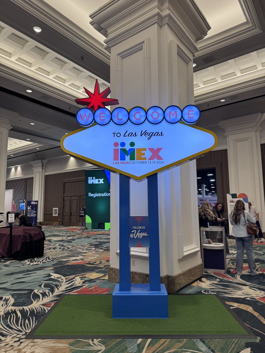 LVCVA tweet picture