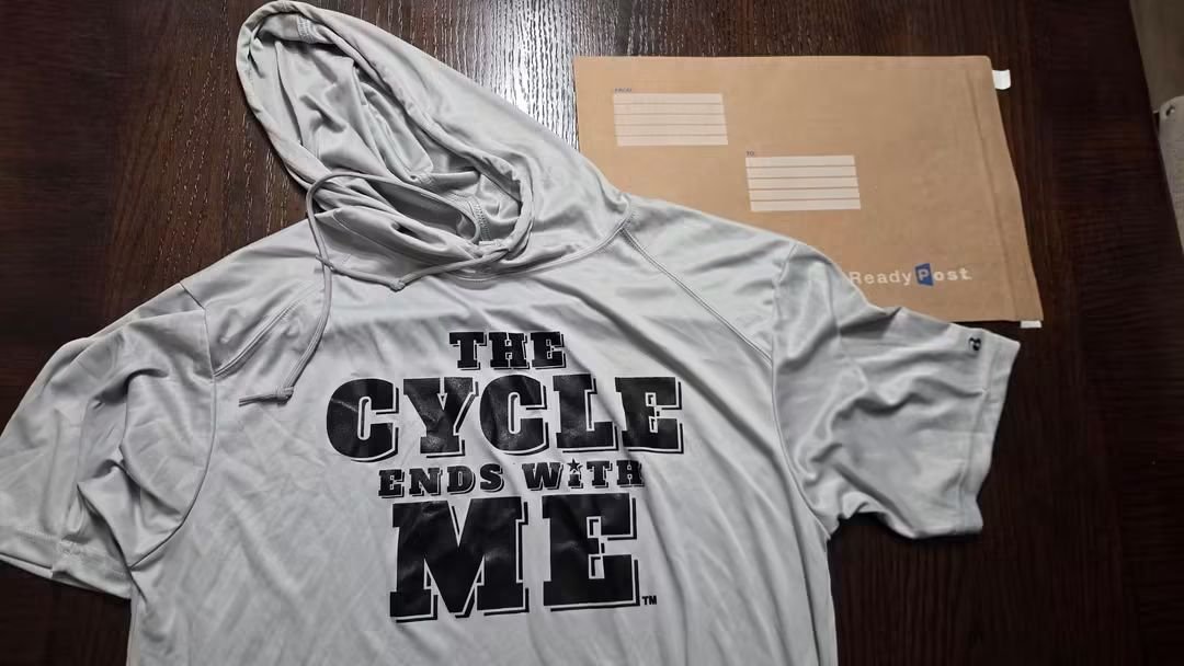 LeadOneLLC's tweet photo. One of my good friend's recently said "Bro, I'm all about supporting the LeadOne Movement and proudly declaring that The Cycle Ends With Me!" But it's too HOT to rock that white hoodie down here in Alabama!" Told him, "No worries, I got you!" 
#fitness #LegacyBuilding https://t.co/aQZ6Ntovr2