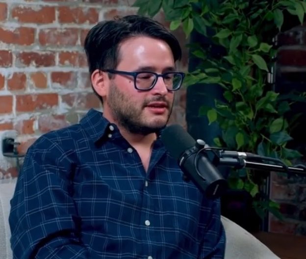 sethstinypenis's tweet photo. @sasimons @thotfulremarks Seth is a pathetic human who badly wants to be relevant but can’t write anything interesting, he transcribes podcasts adds “he’s a nazi” and apparently eats carbs without exercising https://t.co/yt4VpCI7k1