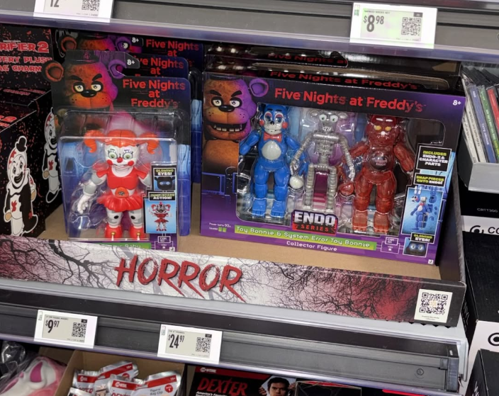 RattyCheeze's tweet photo. Jazwares FNaF 2 Endo Series and World of FNaF Sister Location Action Figures are now starting to show up at WALMART!!!

via- @/fivenightscollection https://t.co/y8vk9nL3UR