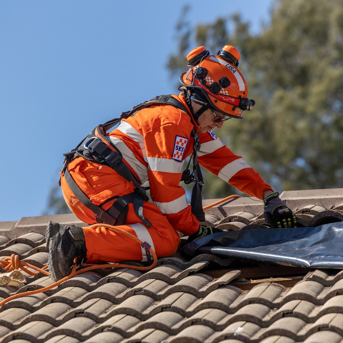 ACT_ESA's tweet photo. Storms impact thousands of properties around Canberra every year.

Volunteers from the ACT State Emergency Service are trained and ready to make temporary repairs and clear fallen trees during severe weather emergencies, but you can take steps now to protect your home.

🍂 Clean your gutters, remove branches and trees that overhang your home, and tie down/put away loose items;
🏠 Make sure your home insurance is up-to-date;
📝 Use our online guide to create your Emergency Plan: https://t.co/UibWL9yRwI