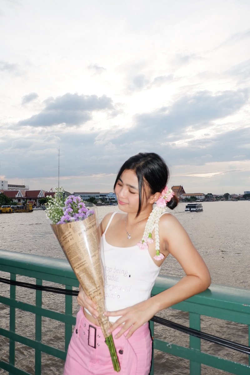 babebaemonbibi's tweet photo. ใครอยากหาเพื่อนเช่าถ่ายรูป กทม. คิวว่าง
ig/tt 💐 urbestie.snaps

💸เริ่มต้น 299 ลด10% 
🚗ค่าเดินทางตามจริง

📸 fujifilm x-a10 canon ixy930is iphone 7 iphone13 หรือกล้องลูกค้า รับรูปเลยหลังจบงาน

#เช่ากล้องดิจิตอล #กล้องดิจิตอล 
#เช่าเพื่อนถ่ายรูป #รับถ่ายภาพ #ถ่ายรูปรับปริญญา https://t.co/qOBQYnvD5g
