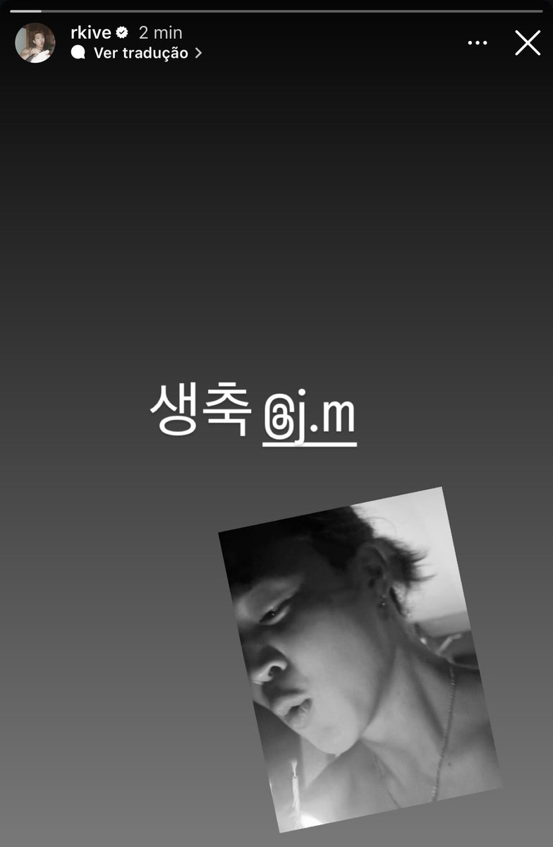 itsjeonjm's tweet photo. O BIQUINHO MDS ELE PELADO DE CABELO PRESO INDO PRO BANHO OBRIGADA NAMJOOOOOONNNN https://t.co/c2EA7vGJi9