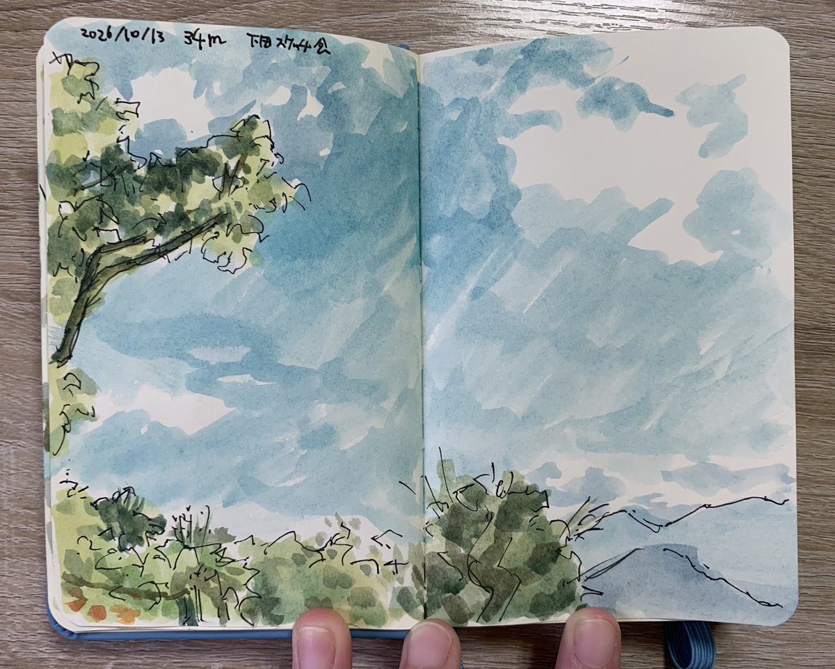 nanase774938's tweet photo. #下田スケッチ会
昨日の高尾山スケッチに参加してきました✏️📒🖌️
時間配分の難しさや絵の反省点はあれど、
3枚とも気に入る絵が描けました！！
自然の中で顔面目掛けて飛んでくる虫と格闘しながらのスケッチも終わってみれば楽しいものです。
なにより参加者メンバーとのおしゃべりも楽しかった！ https://t.co/IdD6r7STlR