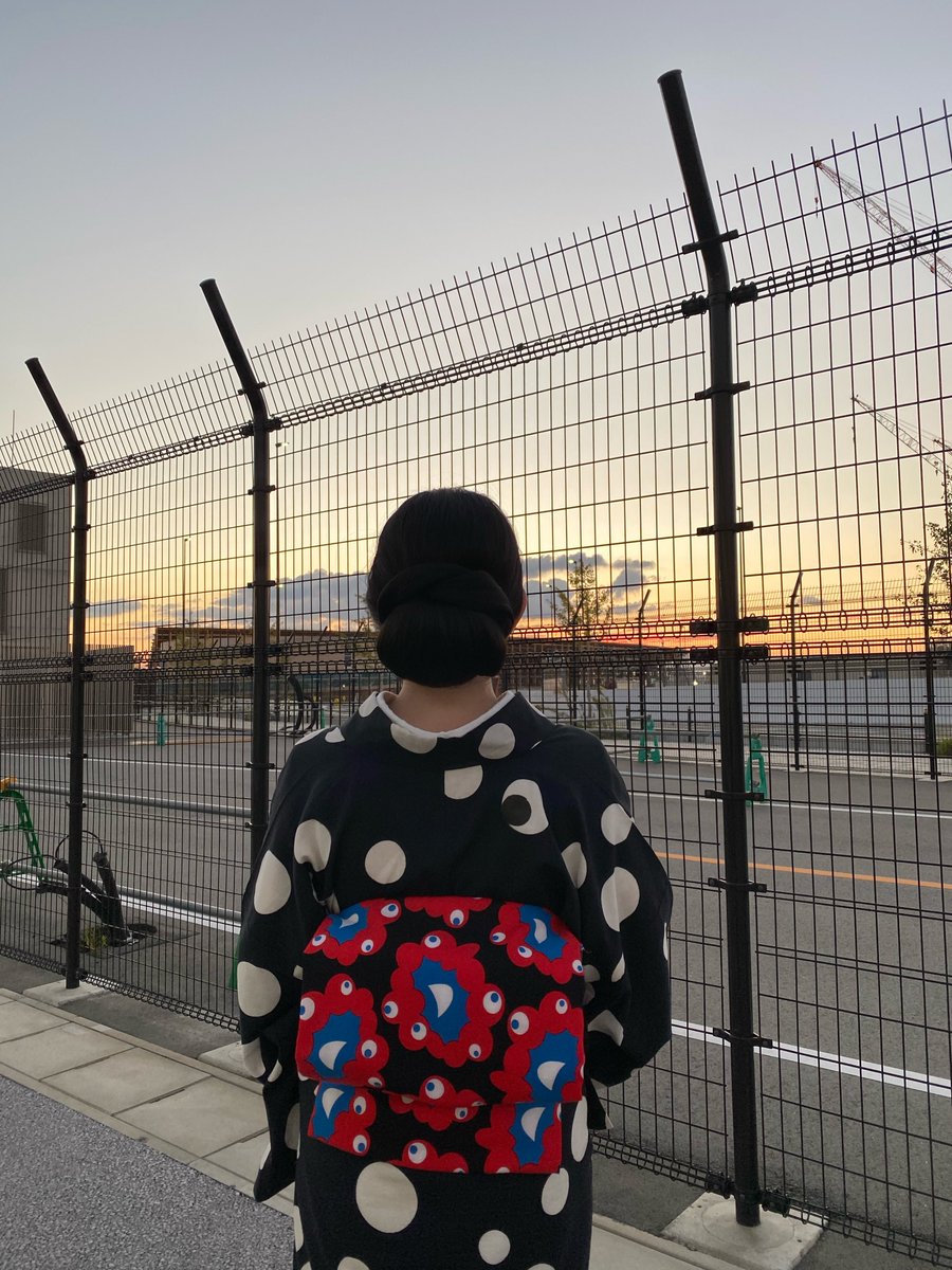 asanoha0125's tweet photo. 意を決して、1年ぶりの夢洲へ
そこには確かに、夢の跡がありました
同じく感傷に浸っていたお姉さんに撮っていただきました。ありがとうお姉さん!万博!
#大阪・関西万博
#EXPO2025
#閉幕1周年
#大屋根リング https://t.co/UYISU8Ijlt